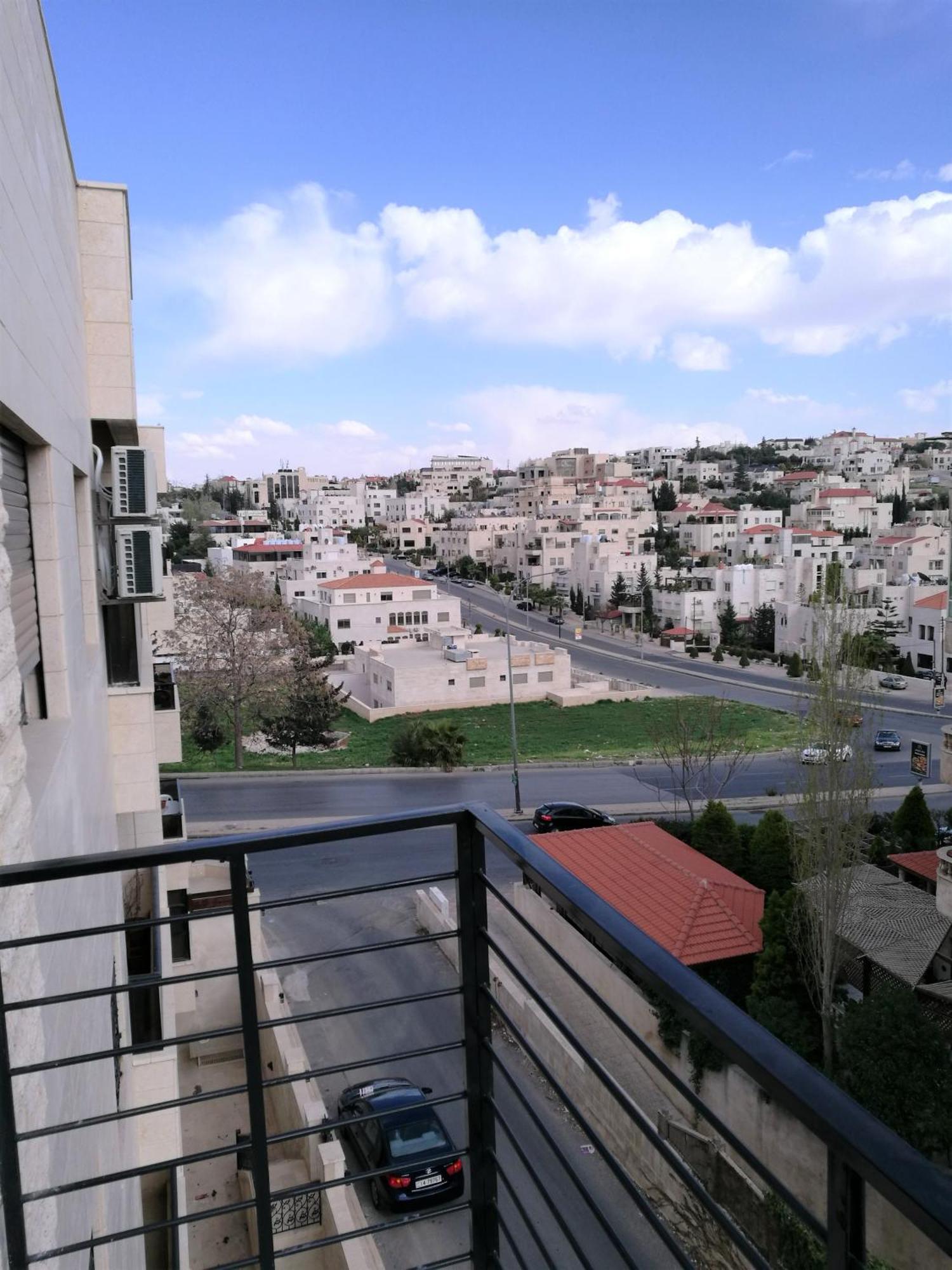 Dair Ghbar Gate Apartments Amman Exterior foto