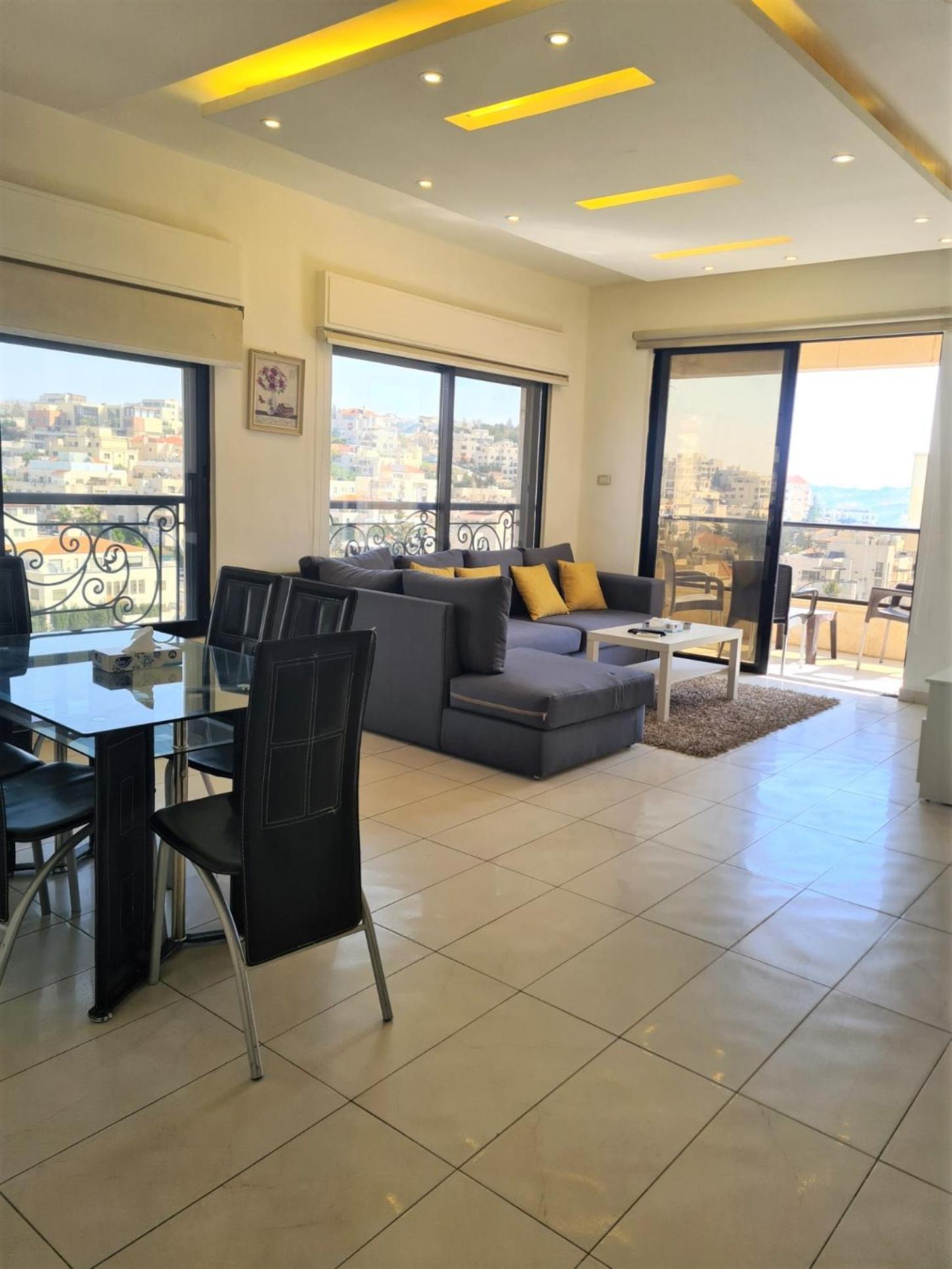 Dair Ghbar Gate Apartments Amman Exterior foto