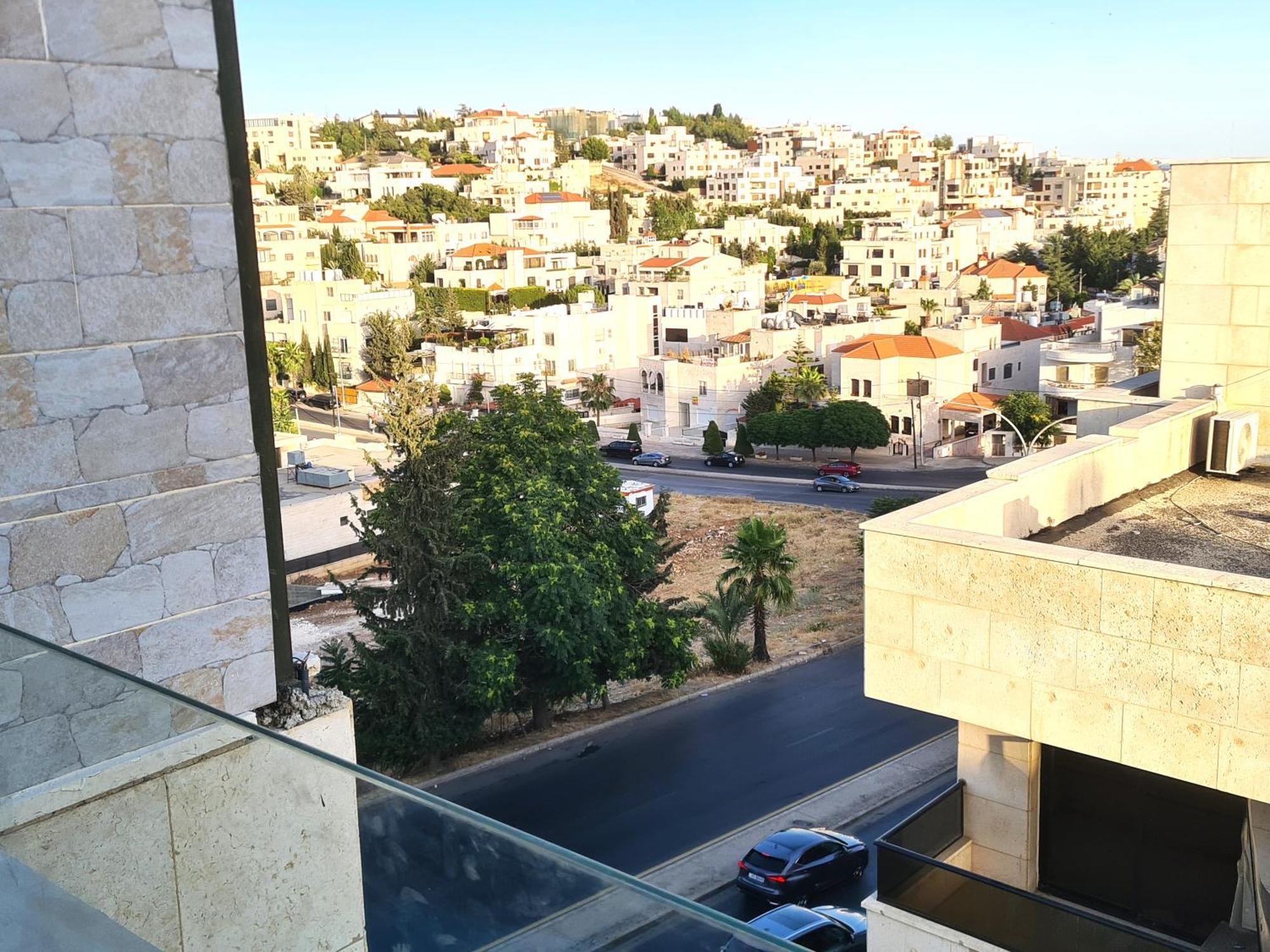 Dair Ghbar Gate Apartments Amman Zimmer foto