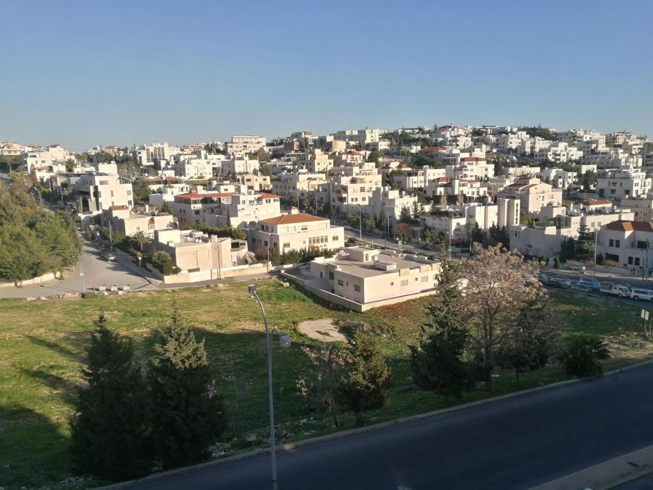 Dair Ghbar Gate Apartments Amman Exterior foto